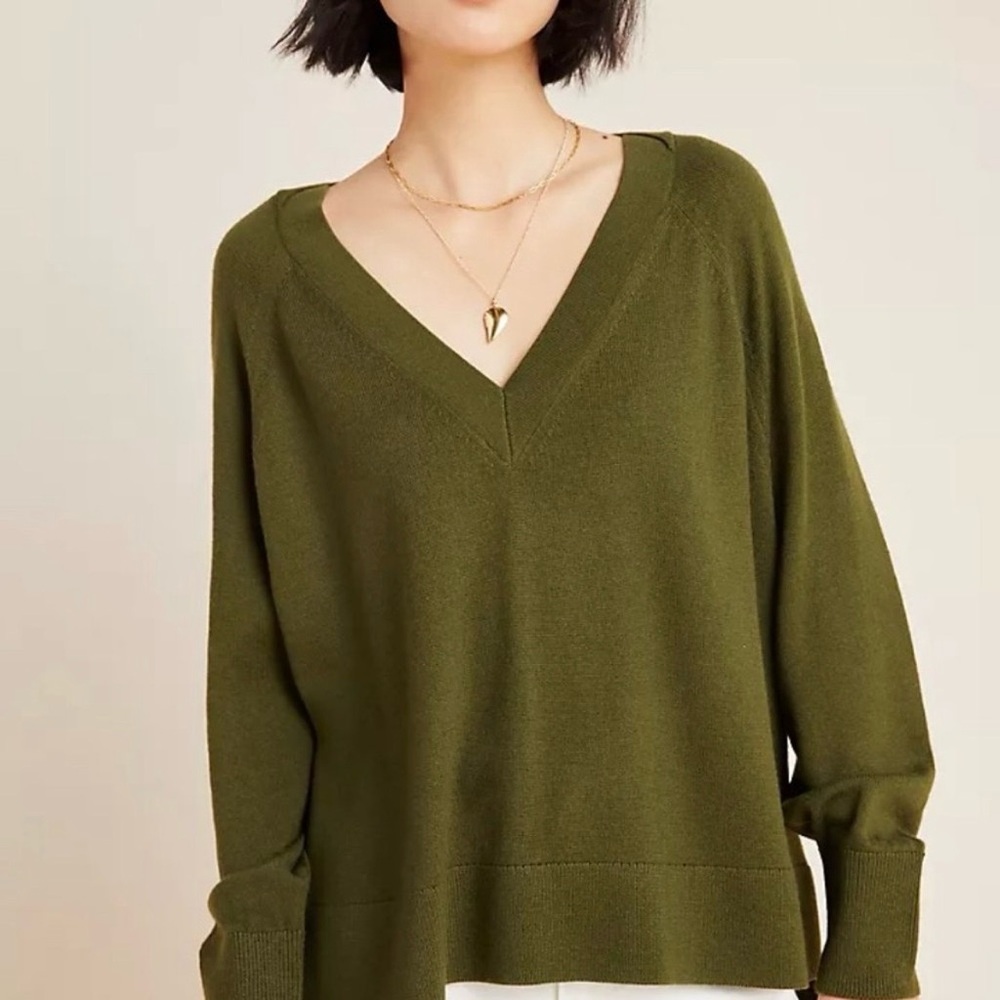 Anthropologie Gabby 100% Merino Wool Olive Green Relaxed V-Neck Sweater Small